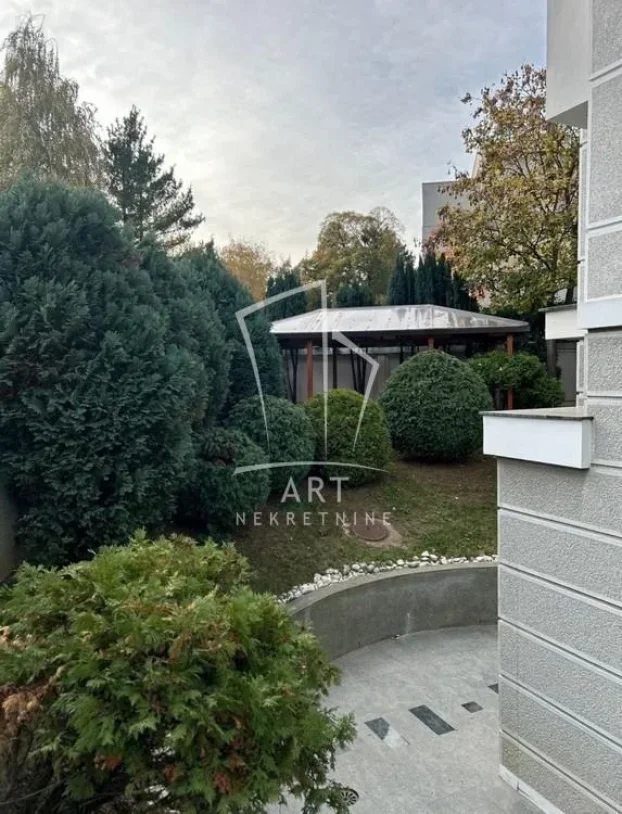 Vaska Pope, Dedinje, 5+ petosobna, 700 m²