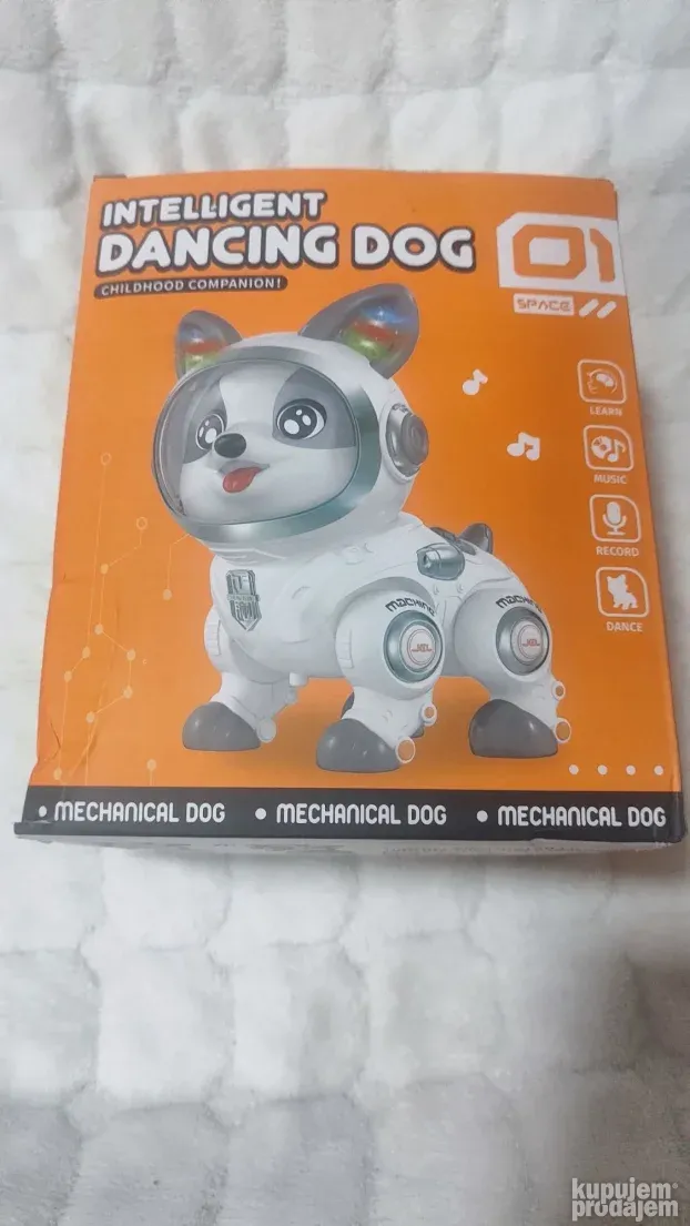 Pas robot koji ponavlja reči