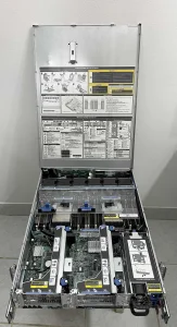 HP ProLiant DL380p Gen8 - 2x Intel Xeon E5-2650 / 160 GB RAM