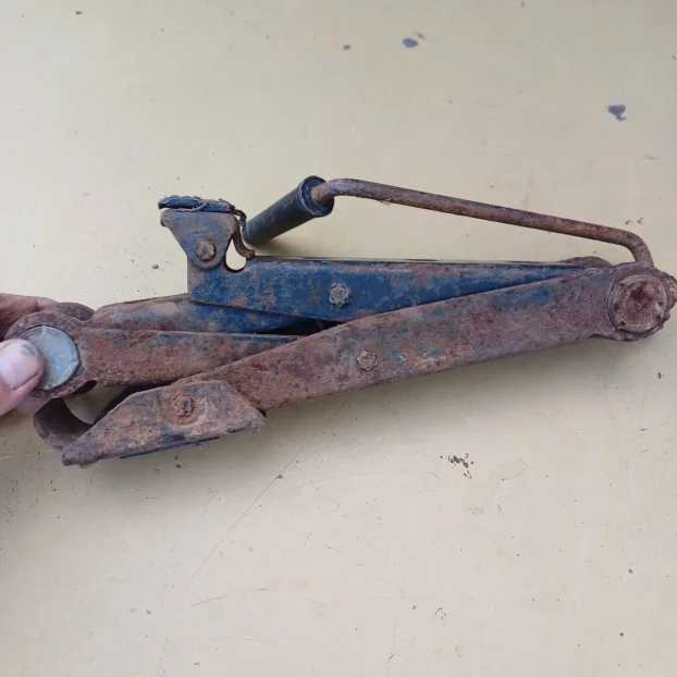 Stara ruska dizalica