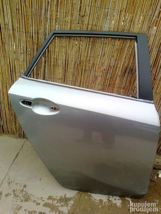 Mazda CX5 zadnja desna vrata