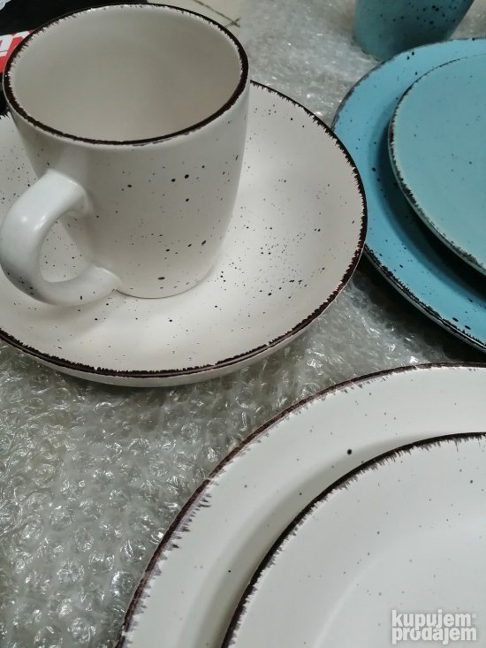 Servis Porcelan 16 Kom za 4 Osobe- Creatable FASHION