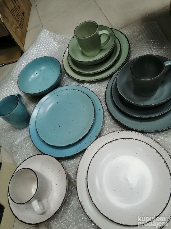 Servis Porcelan 16 Kom za 4 Osobe- Creatable FASHION