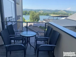 Srebrno Jezero -Veliko Gradište - izdajem apartman
