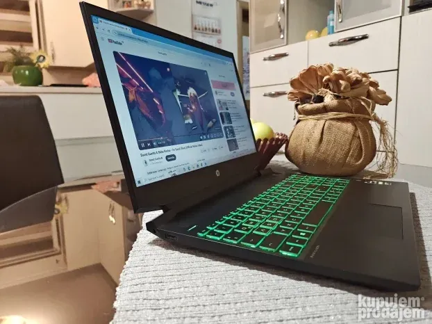 HP pavilion gaming 15ec/Ryzen 5 3550h/32gb/512gb/gtx1050/FHD