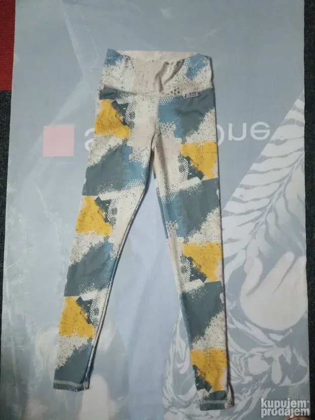 Sportwear active helanke M vel. SNIŽENO