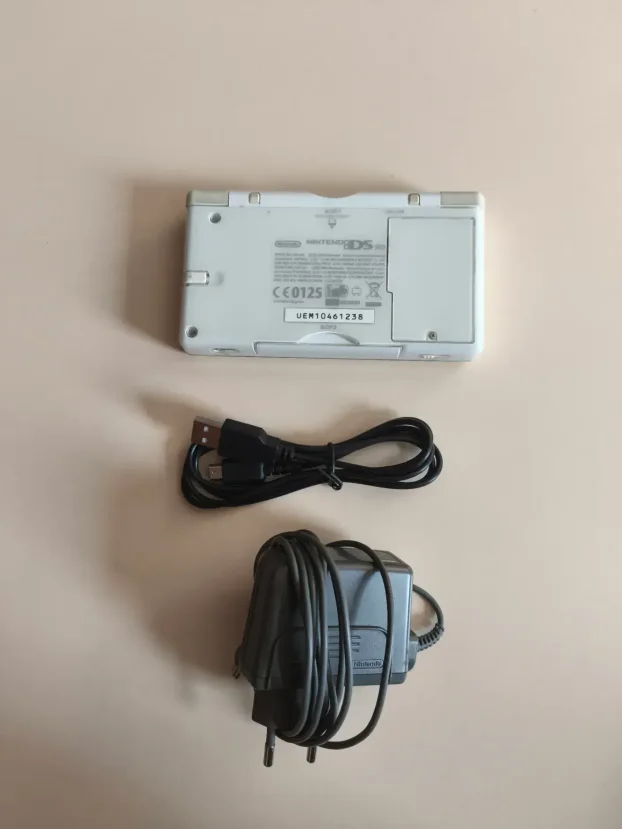 Nintendo DS Lite Beli White