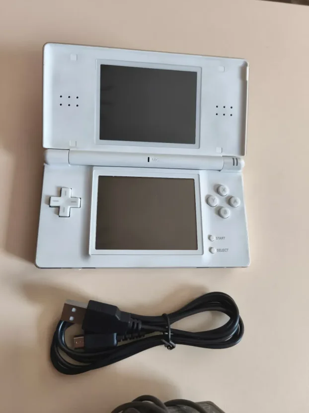 Nintendo DS Lite Beli White