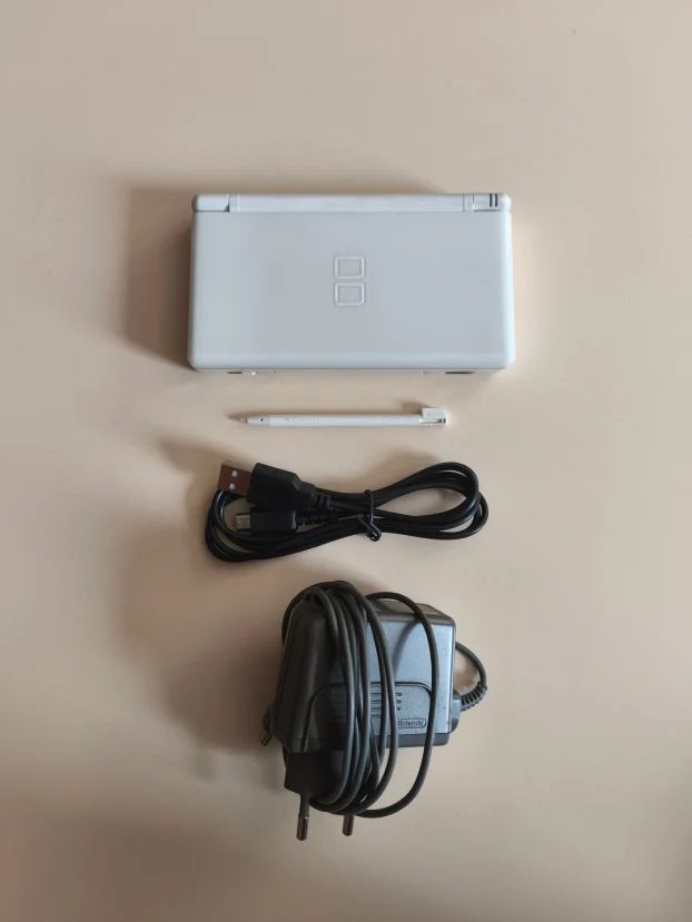 Nintendo DS Lite Beli White