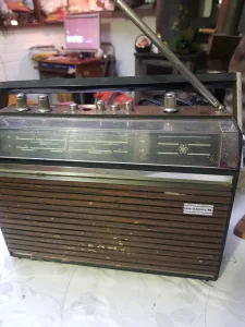 Radio tranzistor Universum