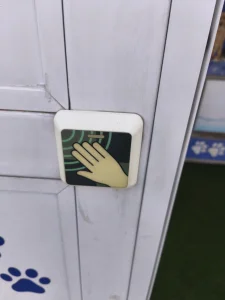 Samousluzna perionica za pse