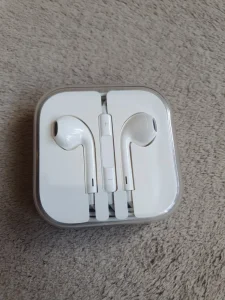 APPLE Earpods 3.5 mm