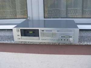 Yamaha K-500