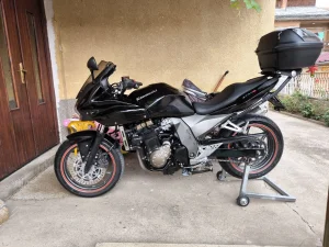 Kawasaki Z750S