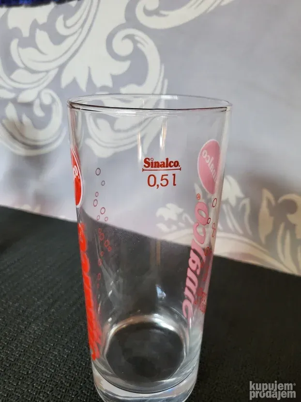 Case nove iz 2011te Sinalco 0,5L.