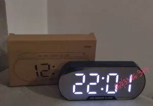 Digitalni sat usb/struja beli broj (18)