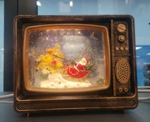 Muzički novogodišnji televizor