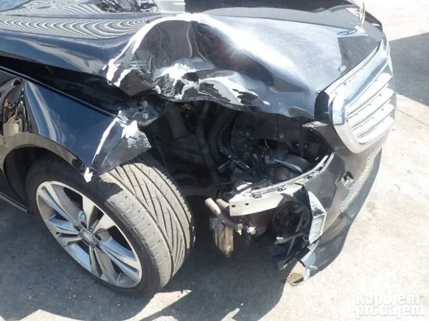 2013 Mercedes E 220 2.2L  170ks