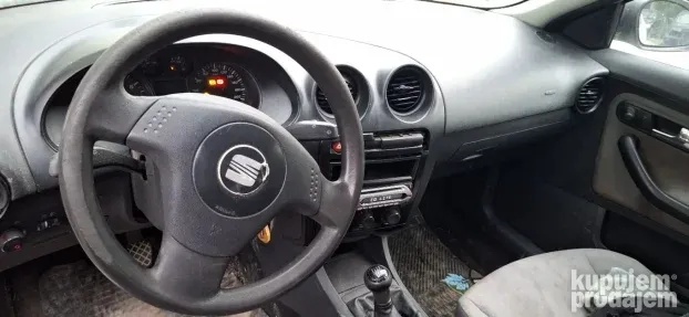 Seat cordoba delovi
