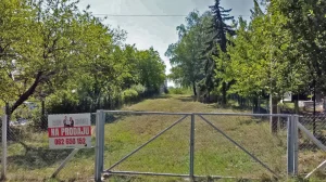 Banstol, Inđija, Maradik, 18 ar