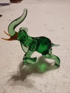 Murano staklo duvano rucni rad-sloncic-10x10cm-rezervisano J