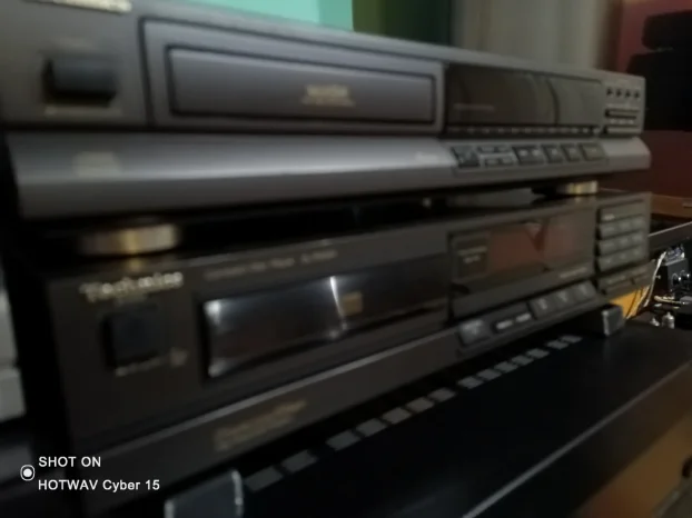 Technics SL-P2002a i SL-PG340a ( razlicita cena ) - KupujemProdajem