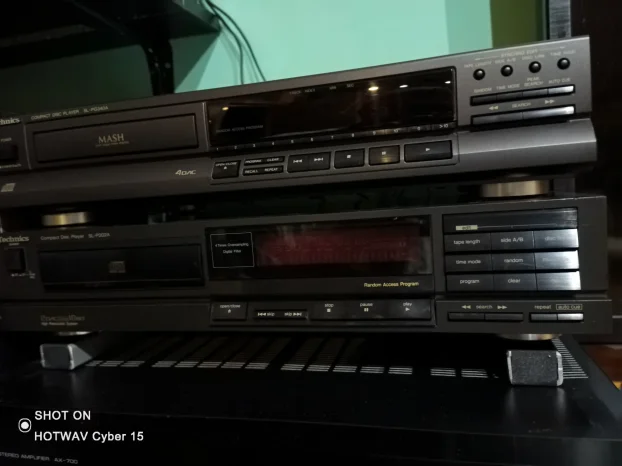 Technics SL-P2002a i SL-PG340a ( razlicita cena ) - KupujemProdajem