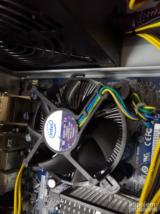 EXTRA Maticna ploca 775 Intel sa Procesorom i 4Gb Rama Br9