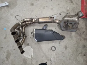 Kawasaki Z900 Z 900 izduv auspuh grane