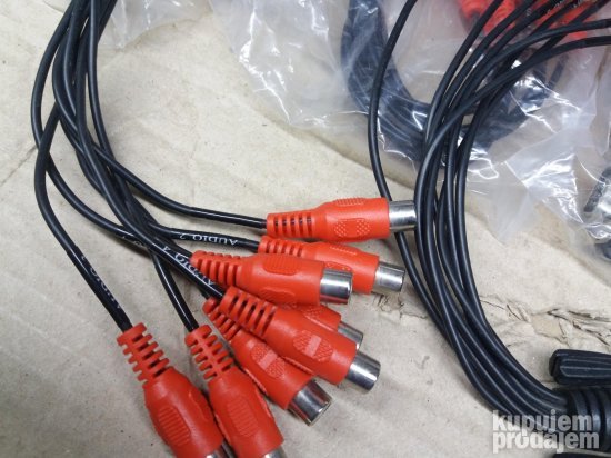 Hitno! kablovi Serijski port na 8 x činč audio