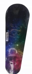 Skejtbord sa drvenom daskom i svetlecim tockovima