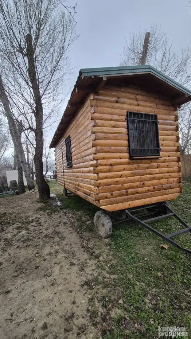 Brvnara na Prodaju Kompletno U Borovim Oblicama 18m2