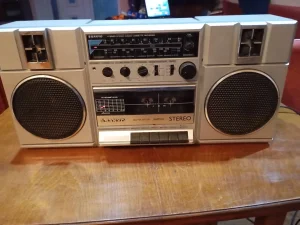 SANYO M9811