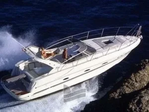 Prodaje se Italijanska jahta Mira 40 sa 3 kabine, dizel