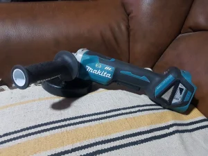 Makita DGA517 Aku Brusilica Brushless Motor 2022 God Br.1