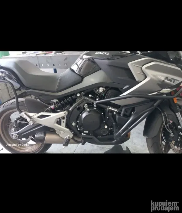 Auspuh za CF Moto 700 Mt