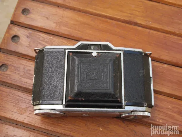 Zeiss Ikon Ikonta 522/24, objektiv 45/3,5 Novar Anastigmat