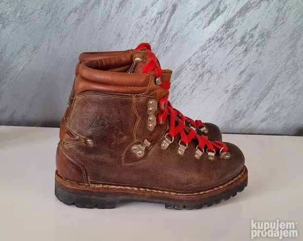 LOWA- kožne cipele za planinarenje, Vibram, vel. 6 1/2