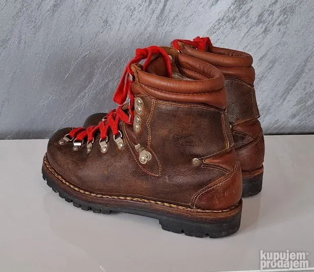 LOWA- kožne cipele za planinarenje, Vibram, vel. 6 1/2