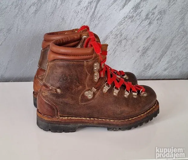LOWA- kožne cipele za planinarenje, Vibram, vel. 6 1/2
