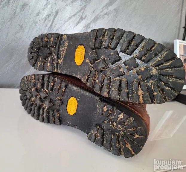 LOWA- kožne cipele za planinarenje, Vibram, vel. 6 1/2