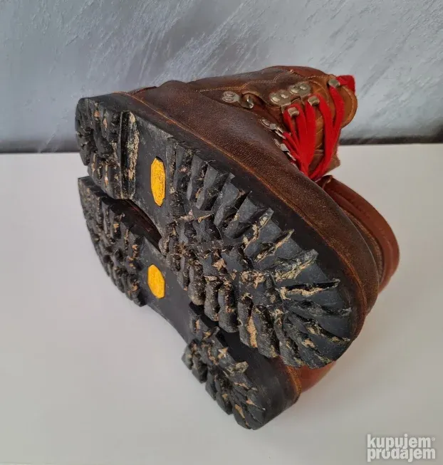 LOWA- kožne cipele za planinarenje, Vibram, vel. 6 1/2