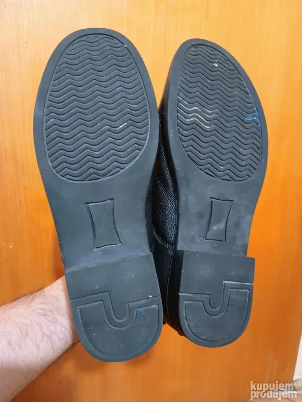 Muške kožne čizme br.41