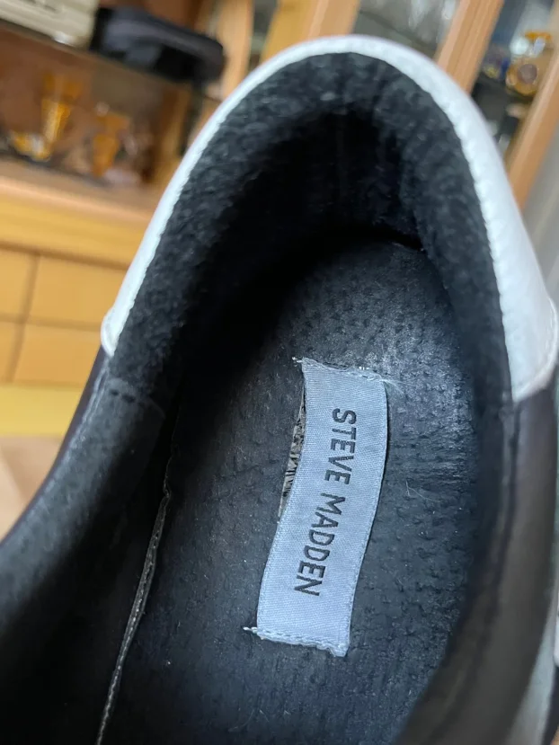 STEVE MADDEN broj.42