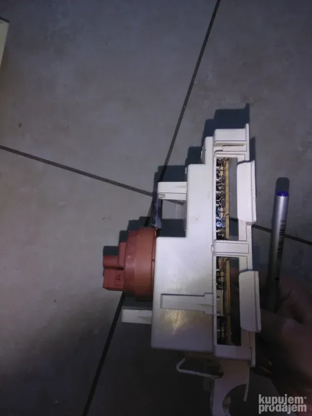 Elektronika za ves masinu Elin