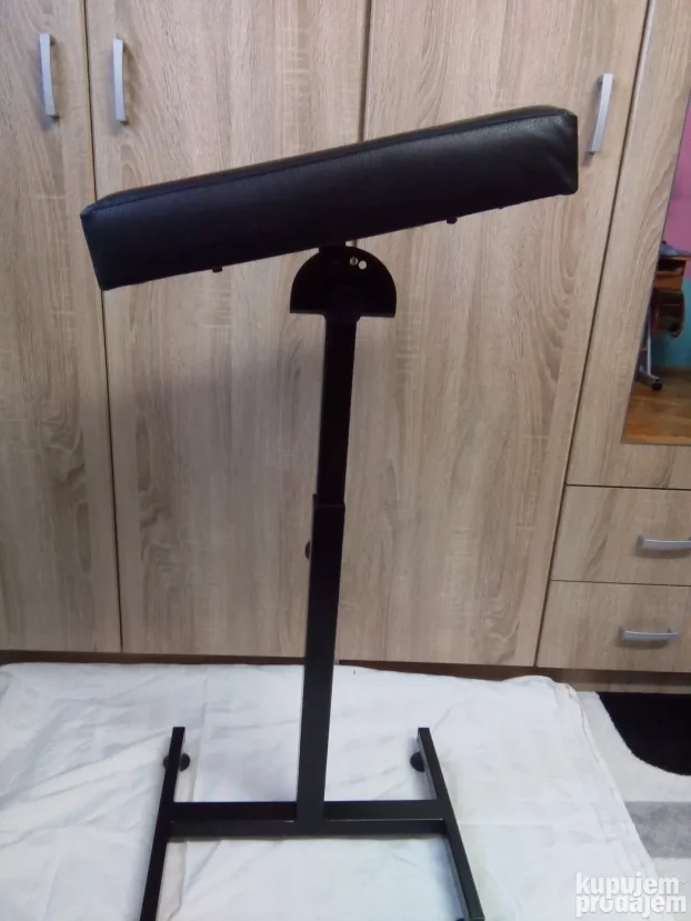 Tattoo armrest 600x400