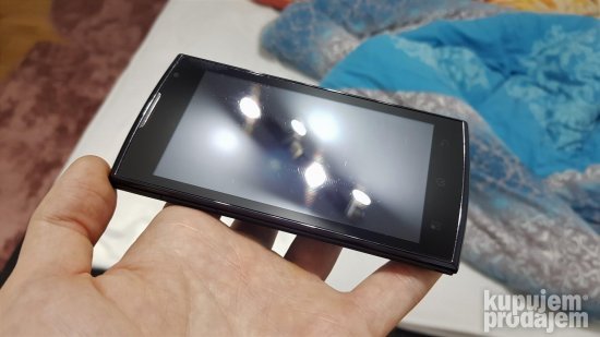 Prestigio 4500 Duo (sija plavo na ekranu)
