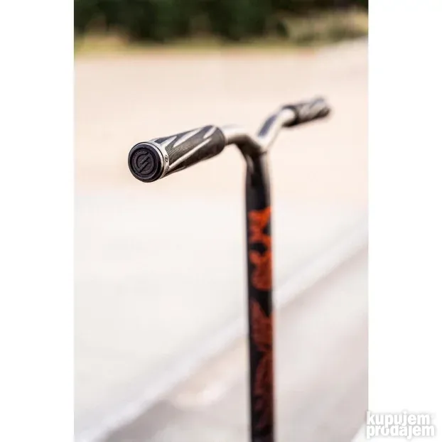 MF520 Burning freestyle trotinet