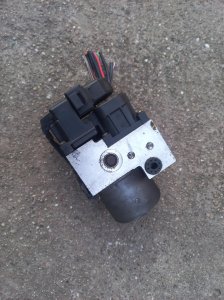 Lancia lybra abs centrala