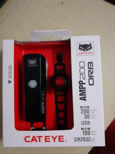 Svetla Cateye AMPP200-ORB